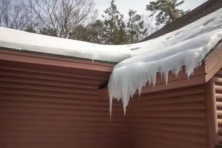 5 Ways To Prevent Ice Dam Damage To Your Roof