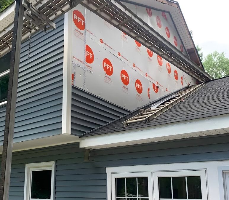 Choosing the Right Siding Material for High Humidity, Heat, and Coastal Air
